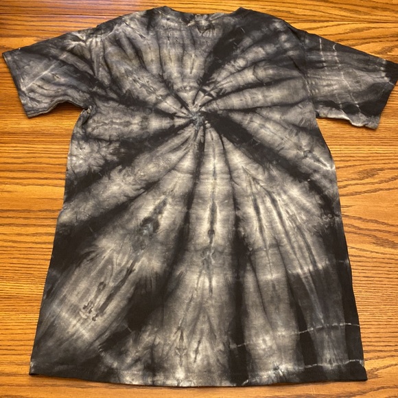 S BTS BT21 graphic tee - Picture 3 of 3